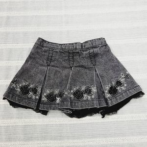 Faded Glory Baby Girls Faded Black Denim Pleated Skort w/ Embroidered Roses 18M
